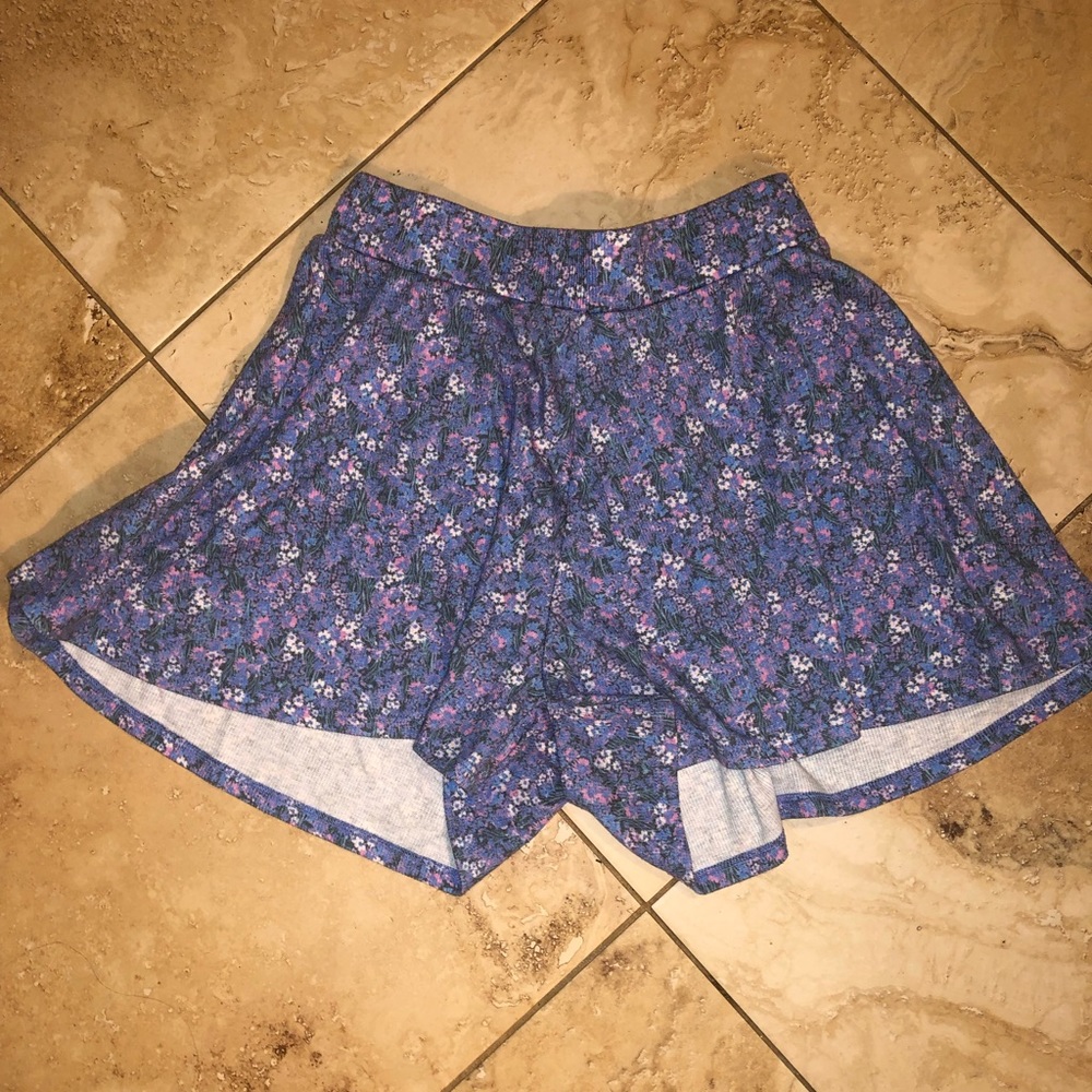 Beach Riot - Picture 2 of 4